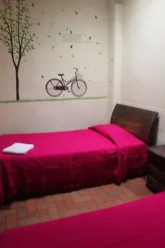 Iku Hostel Backpackers Bogota