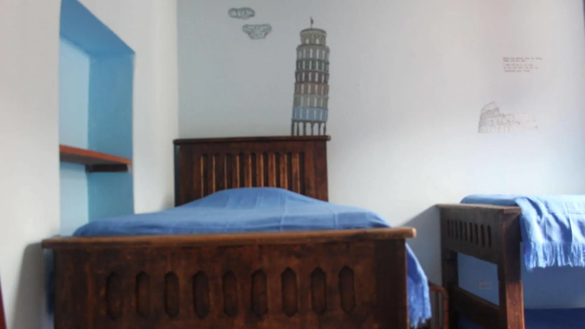 **  Iku Hostel Backpackers Bogota Colombia